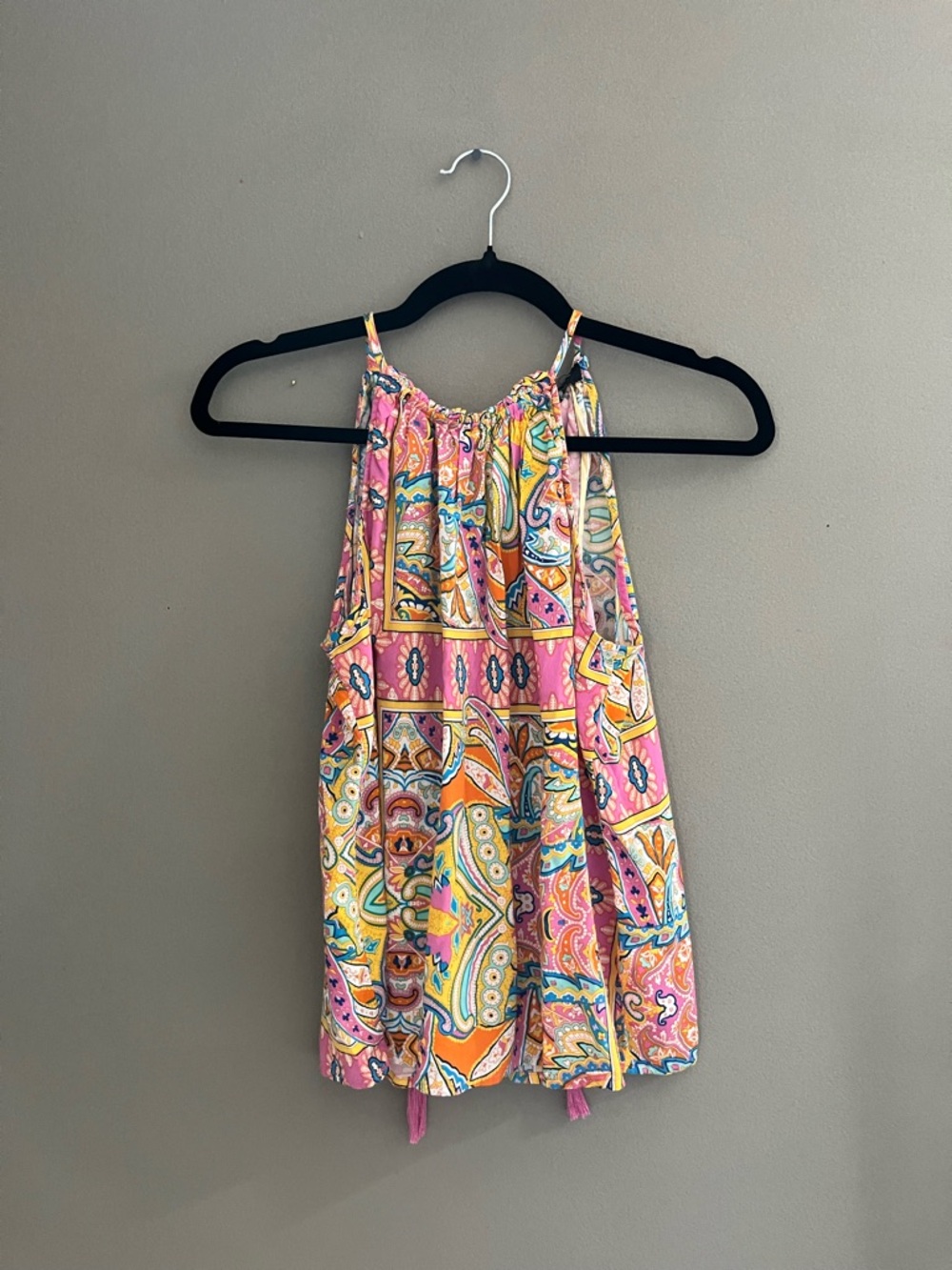 Rachel Zoe Sleeveless Colorful Paisley Halter Tank Top Pride Preppy 100% Rayon